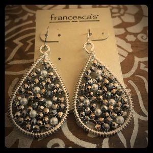 NWT Francesca’s earrings
